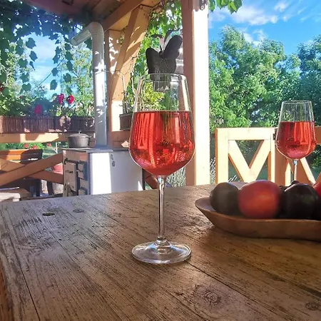Pillangó Présház Casa de Férias