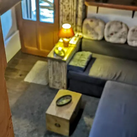 Pillango Preshaz Ipolytolgyes