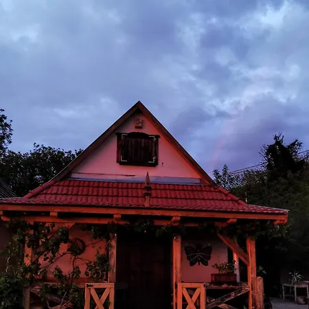 Casa de Férias Pillangó Présház *