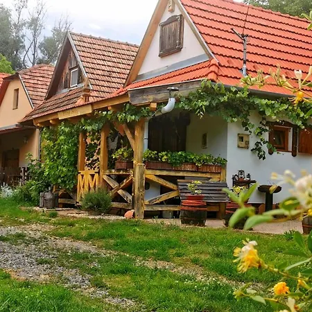 Pillangó Présház * Ipolytolgyes