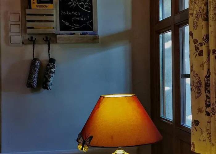 Pillango Preshaz 度假居